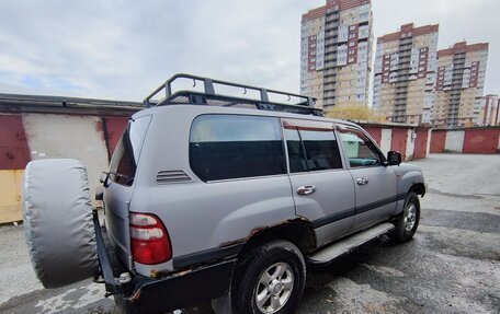 Toyota Land Cruiser 100 рестайлинг 2, 2004 год, 1 500 000 рублей, 4 фотография