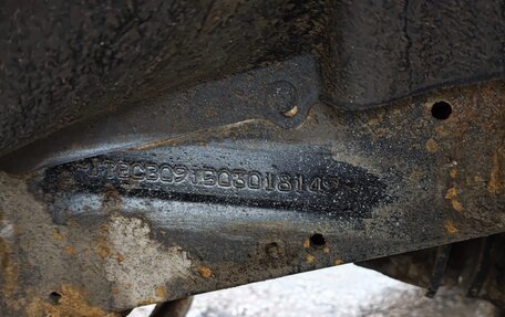 Toyota Land Cruiser 100 рестайлинг 2, 2004 год, 1 500 000 рублей, 17 фотография