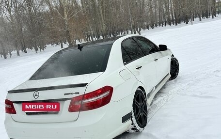 Mercedes-Benz E-Класс, 2011 год, 1 600 000 рублей, 2 фотография