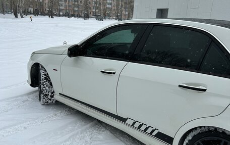 Mercedes-Benz E-Класс, 2011 год, 1 600 000 рублей, 6 фотография