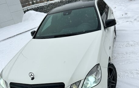 Mercedes-Benz E-Класс, 2011 год, 1 600 000 рублей, 8 фотография