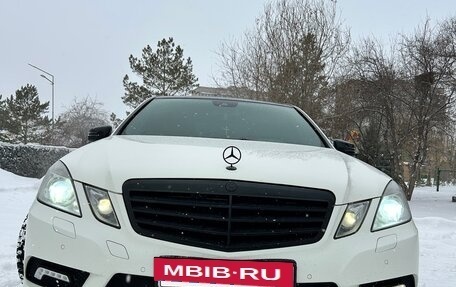 Mercedes-Benz E-Класс, 2011 год, 1 600 000 рублей, 9 фотография