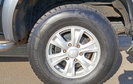 Mitsubishi L200 IV рестайлинг, 2013 год, 1 279 000 рублей, 13 фотография