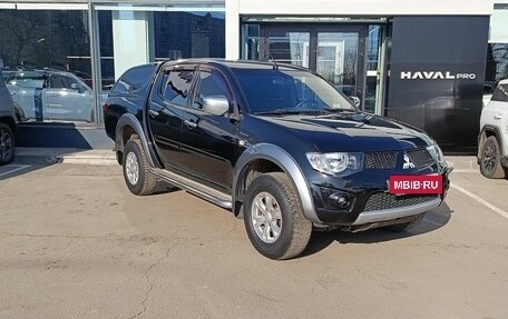 Mitsubishi L200 IV рестайлинг, 2013 год, 1 279 000 рублей, 3 фотография