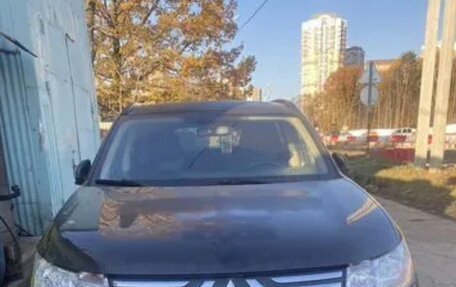 Mitsubishi Outlander III рестайлинг 3, 2012 год, 1 200 000 рублей, 1 фотография