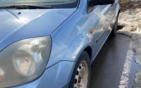 Ford Fiesta, 2006 год, 260 000 рублей, 2 фотография