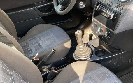 Ford Fiesta, 2006 год, 260 000 рублей, 9 фотография