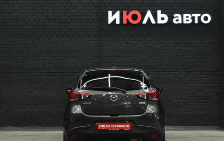 Mazda Demio IV, 2018 год, 1 400 000 рублей, 5 фотография