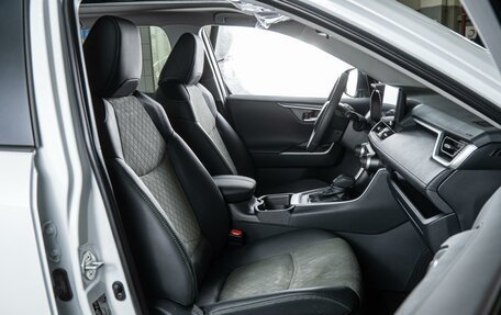 Toyota RAV4, 2025 год, 4 380 000 рублей, 13 фотография