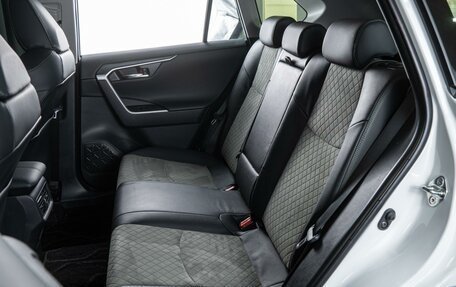 Toyota RAV4, 2025 год, 4 380 000 рублей, 14 фотография