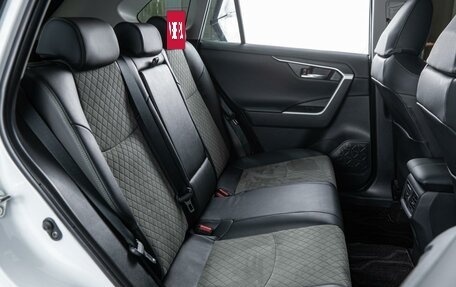 Toyota RAV4, 2025 год, 4 380 000 рублей, 12 фотография