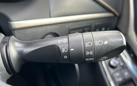 Toyota Harrier, 2019 год, 2 595 000 рублей, 14 фотография