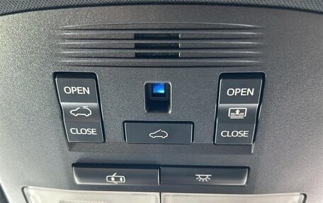 Toyota Harrier, 2019 год, 2 595 000 рублей, 29 фотография