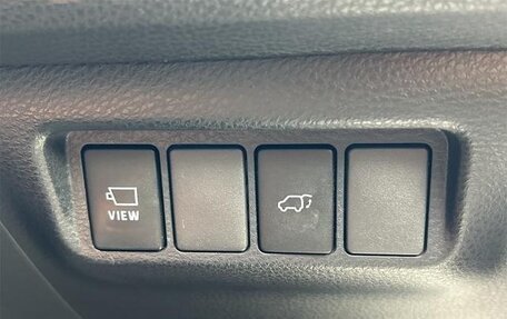 Toyota Harrier, 2019 год, 2 595 000 рублей, 28 фотография