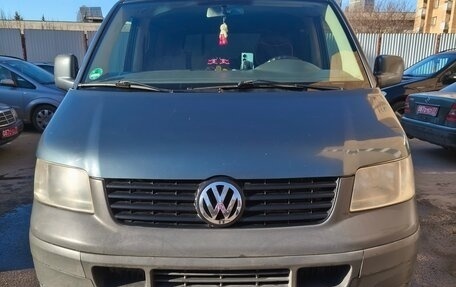 Volkswagen Caravelle T5, 2008 год, 600 000 рублей, 8 фотография