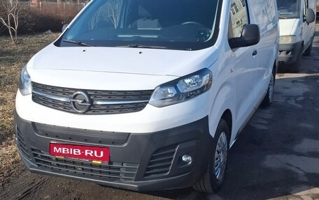 Opel Vivaro, 2022 год, 3 100 000 рублей, 1 фотография