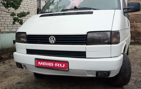 Volkswagen Transporter T4, 1993 год, 670 000 рублей, 1 фотография