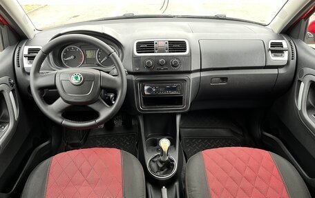 Skoda Fabia II, 2010 год, 425 000 рублей, 10 фотография