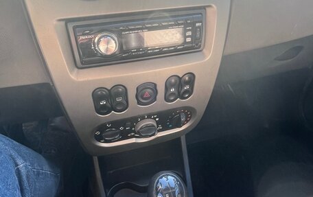 Renault Logan I, 2011 год, 400 000 рублей, 13 фотография