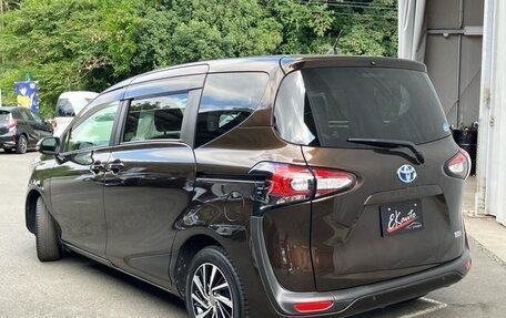 Toyota Sienta II, 2022 год, 1 290 000 рублей, 5 фотография