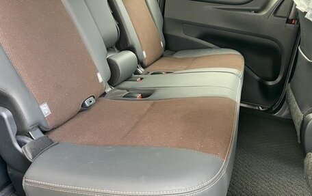 Toyota Sienta II, 2022 год, 1 290 000 рублей, 15 фотография