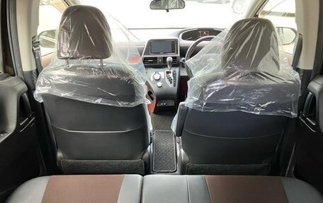 Toyota Sienta II, 2022 год, 1 290 000 рублей, 18 фотография