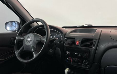 Nissan Almera, 2004 год, 335 000 рублей, 12 фотография