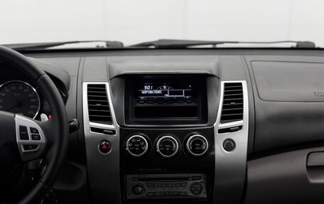 Mitsubishi Pajero Sport II рестайлинг, 2013 год, 1 599 000 рублей, 20 фотография