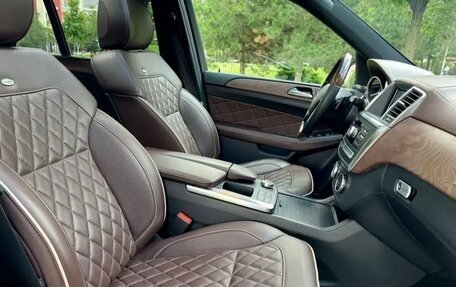 Mercedes-Benz M-Класс, 2012 год, 3 600 000 рублей, 5 фотография