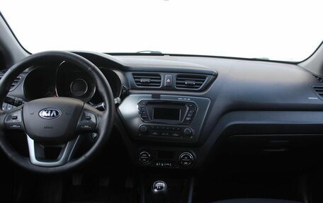 KIA Rio III рестайлинг, 2013 год, 860 000 рублей, 15 фотография