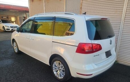 Volkswagen Sharan II, 2013 год, 930 000 рублей, 4 фотография