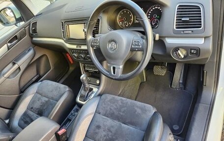 Volkswagen Sharan II, 2013 год, 930 000 рублей, 10 фотография