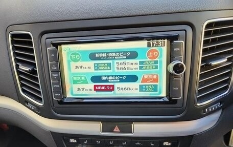 Volkswagen Sharan II, 2013 год, 930 000 рублей, 11 фотография