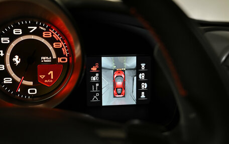 Ferrari F8, 2021 год, 26 900 000 рублей, 16 фотография