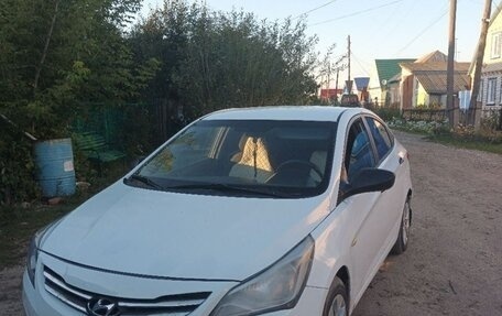 Hyundai Solaris II рестайлинг, 2016 год, 590 000 рублей, 4 фотография