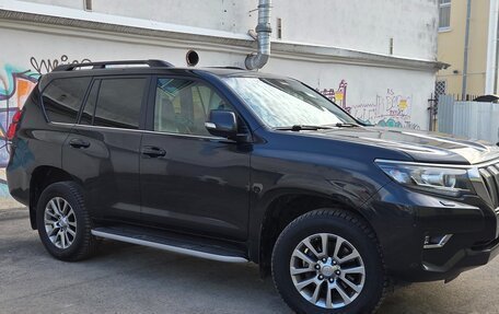 Toyota Land Cruiser Prado 150 рестайлинг 2, 2018 год, 4 500 000 рублей, 8 фотография