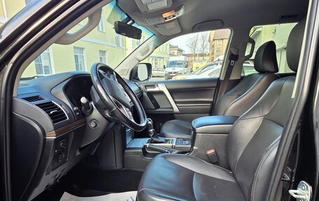 Toyota Land Cruiser Prado 150 рестайлинг 2, 2018 год, 4 500 000 рублей, 6 фотография