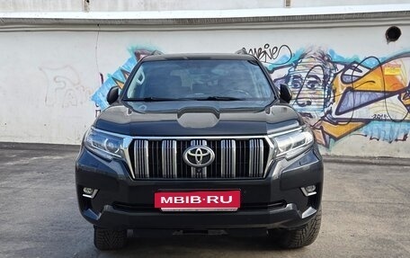 Toyota Land Cruiser Prado 150 рестайлинг 2, 2018 год, 4 500 000 рублей, 9 фотография