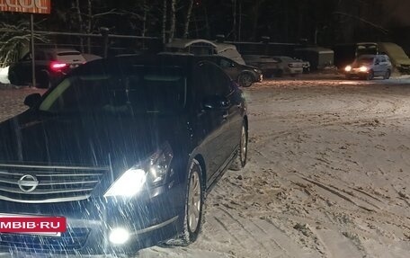 Nissan Teana, 2011 год, 750 000 рублей, 2 фотография