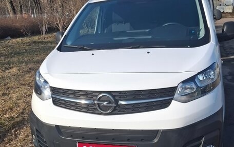 Opel Vivaro, 2022 год, 3 100 000 рублей, 2 фотография