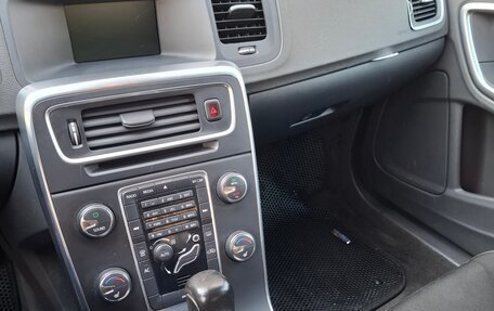 Volvo S60 III, 2011 год, 890 000 рублей, 6 фотография