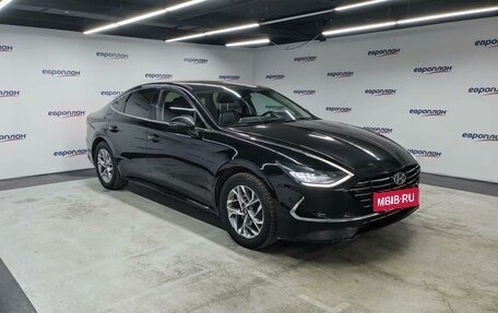 Hyundai Sonata VIII, 2020 год, 1 790 000 рублей, 2 фотография