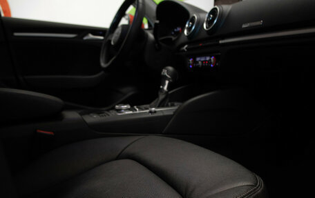 Audi A3, 2017 год, 2 375 000 рублей, 32 фотография