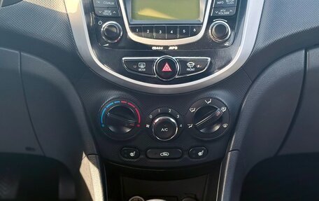 Hyundai Solaris II рестайлинг, 2012 год, 674 990 рублей, 15 фотография