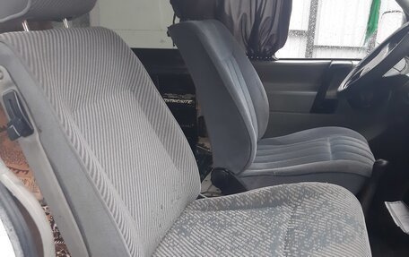 Volkswagen Transporter T4, 1993 год, 670 000 рублей, 19 фотография