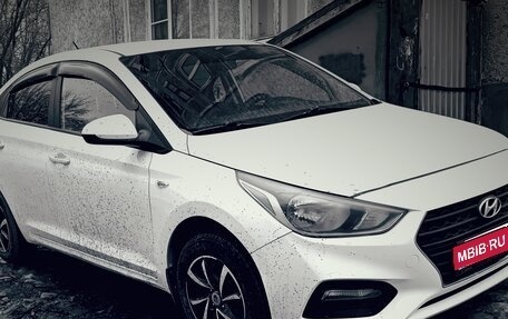 Hyundai Solaris II рестайлинг, 2019 год, 1 000 000 рублей, 1 фотография