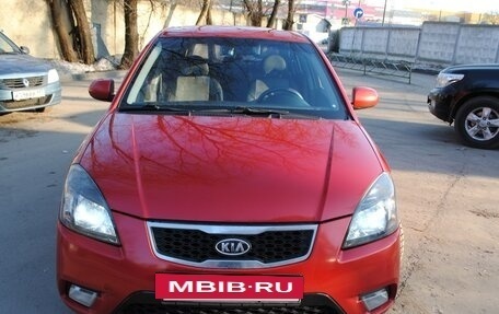 KIA Rio II, 2010 год, 650 000 рублей, 9 фотография