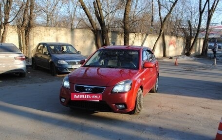 KIA Rio II, 2010 год, 650 000 рублей, 5 фотография