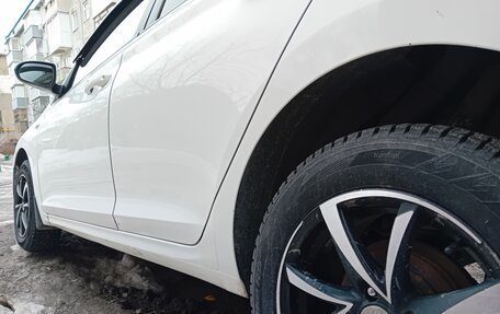 Hyundai Solaris II рестайлинг, 2019 год, 1 000 000 рублей, 3 фотография