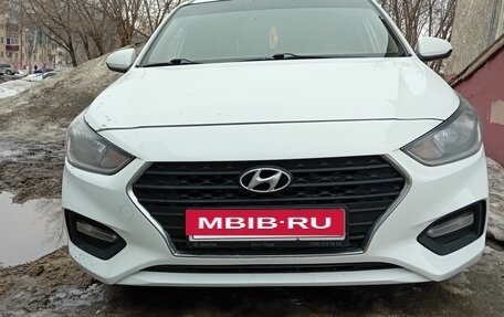 Hyundai Solaris II рестайлинг, 2019 год, 1 000 000 рублей, 6 фотография